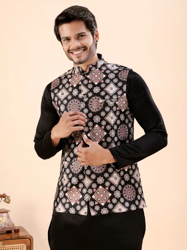 Satin_Black_Print_Koti_Set