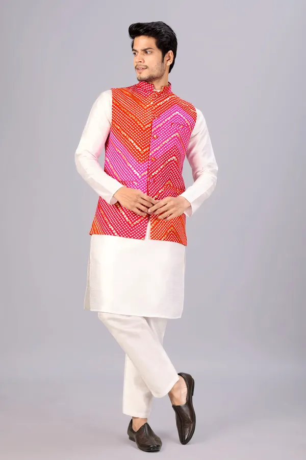 Pink_And_Red_Bandhani_Kurta_Koti_Set_For_Men