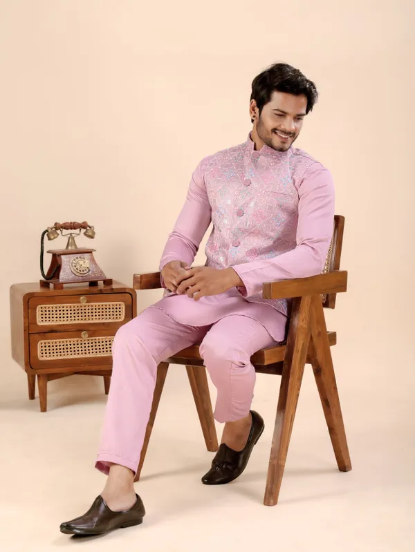 D6_Embroidery_Koti_Pink