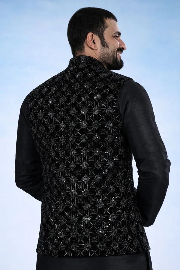 Velvet_Koti_Black_2