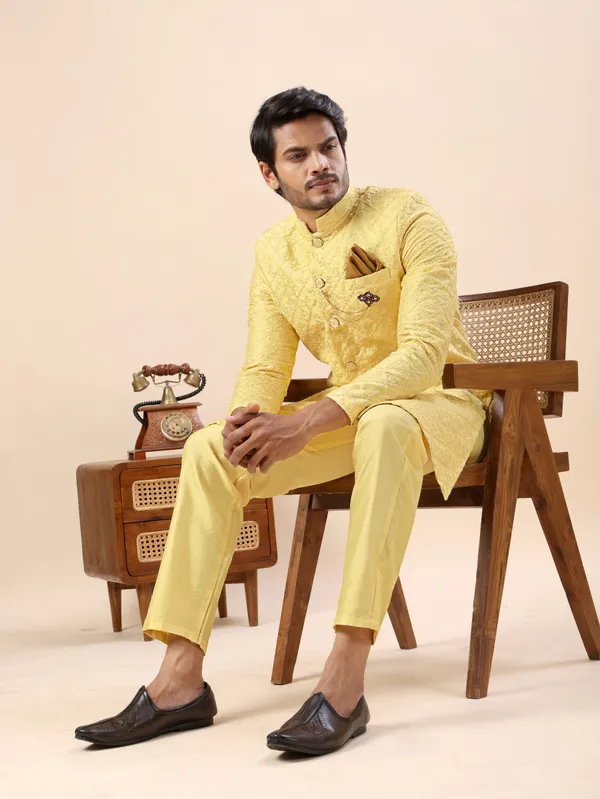 Yellow_Floral_Indo_Western_Kurta_Set