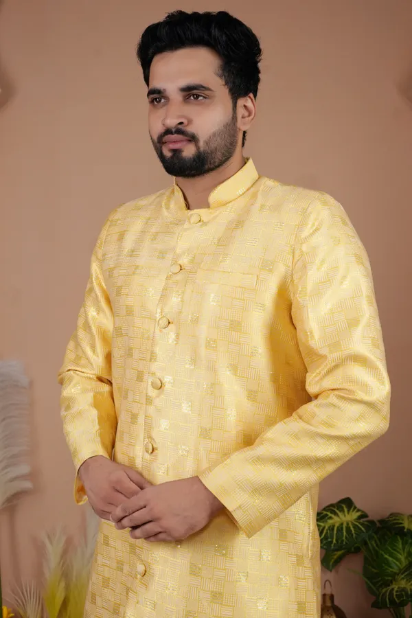 Yellow_&_Off_White_Indo_Western_Kurta_Set