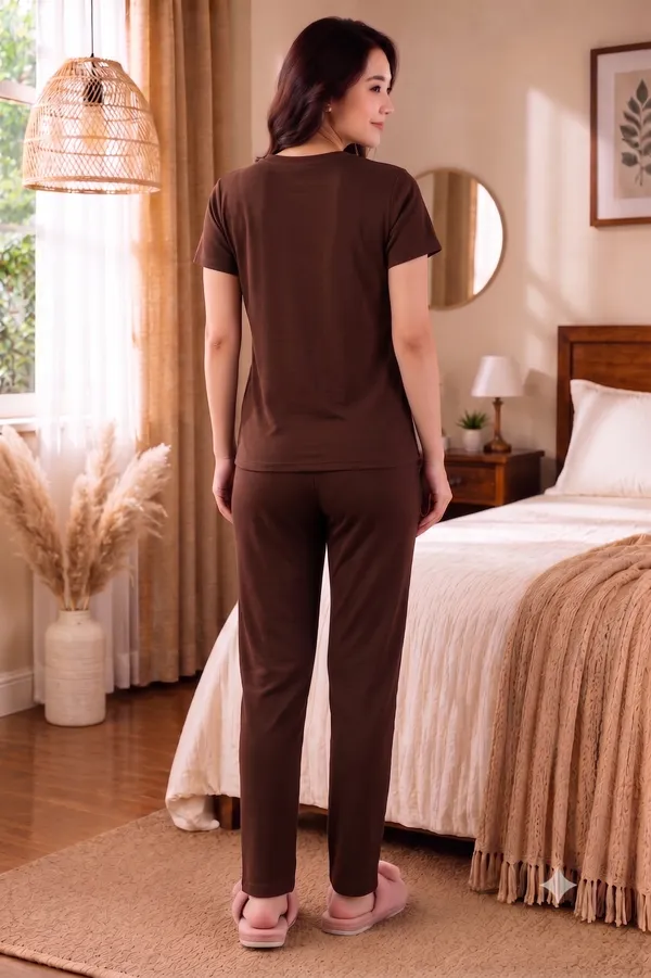 Women's_Trendy_Night_Suit_Set_of_Top_&_Pyjama
