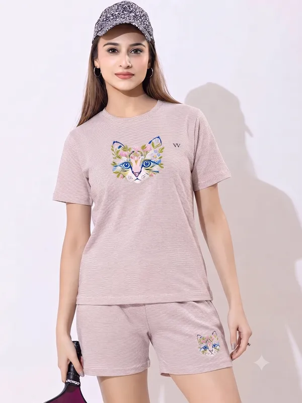 Women's_Trendy_Night_Suit_Set_of_Top_&_Pyjama