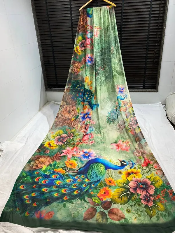 Green_Pure_Georgette_Saree_Matching_Blouse_Piece_For_Women