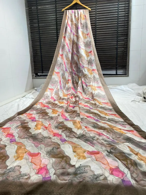 Pure_Georgette_Saree_Matching_Blouse_Piece_For_Women