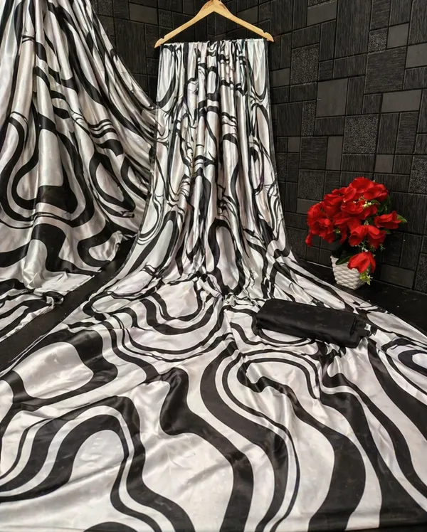 Black_And_White_Moss_Silk_Crepe_Saree_Matching_Blouse_Piece_For_Women