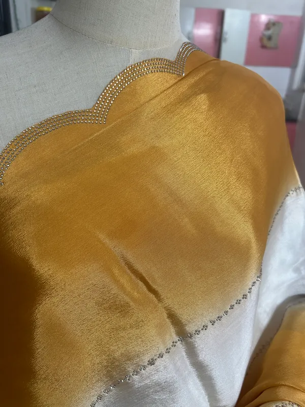 White_Tie_And_Dye_Silk_Saree_For_Women