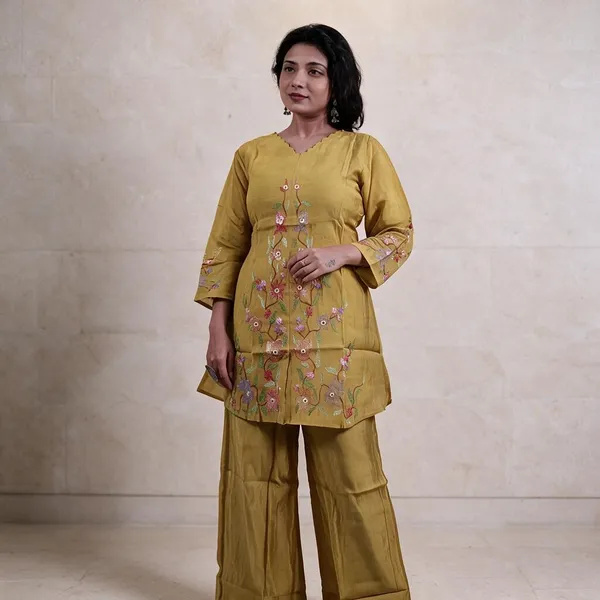 Mustard_Yellow_Mul_Chanderi_Straight_Floral_Embroidered_Coord_Set_For_Women