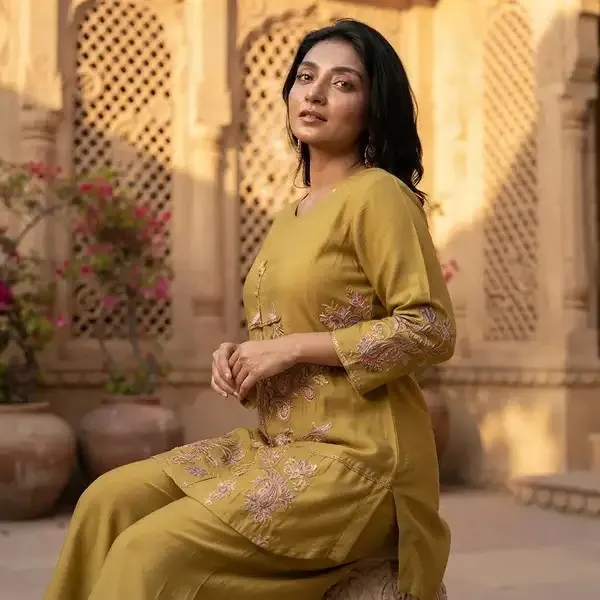 Mustard_Yellow_Mul_Chanderi_Straight_Floral_Embroidered_Coord_Set_For_Women
