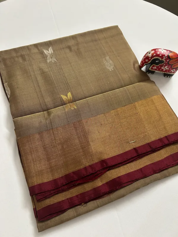 Maroon_Handloom_Pure_Uppada_Silk_150K_Rich_Pallu_Saree_For_Women