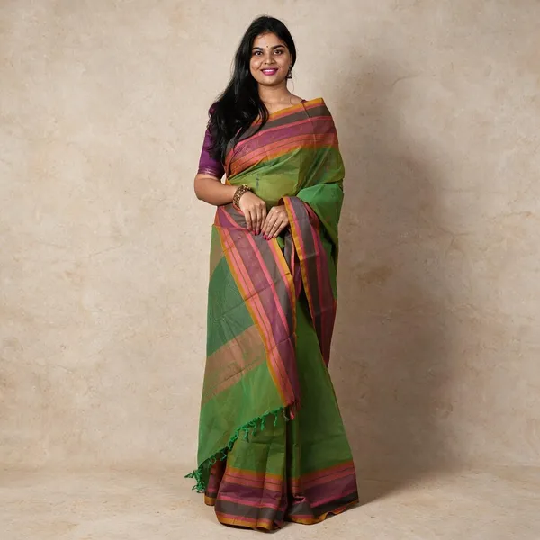Forest_Green_And_Midnight_Blue_Handloom_Kanchi_Cotton_Saree_For_Women