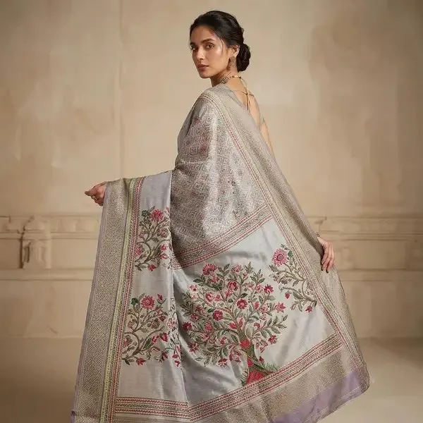Grey_Jacquard_Lenin_Digital_Saree_For_Women