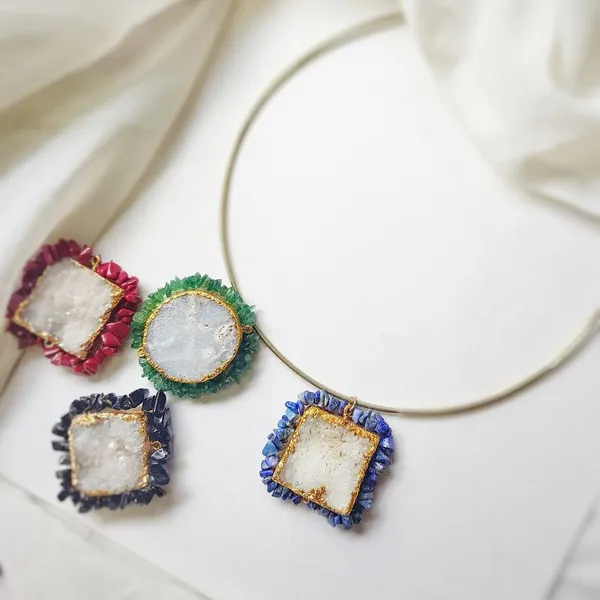 Earthy_Hasli_With_Ocean_Blue_Stones_Colorful_Hansli_Set