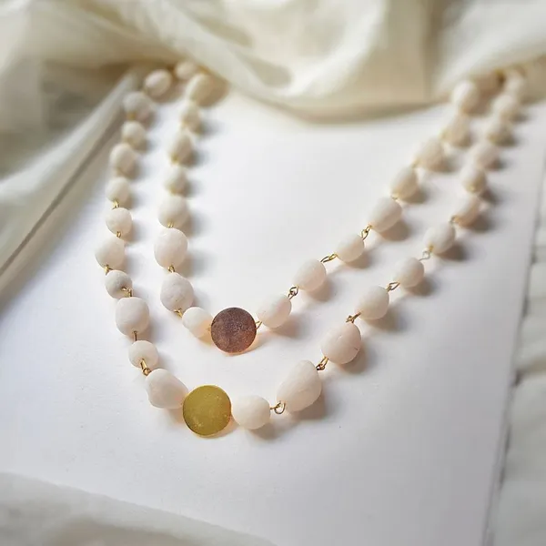 White_Connecting_Necklace