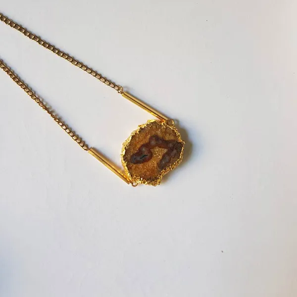 Minimal_Abstract_Stone_Necklace_Brown