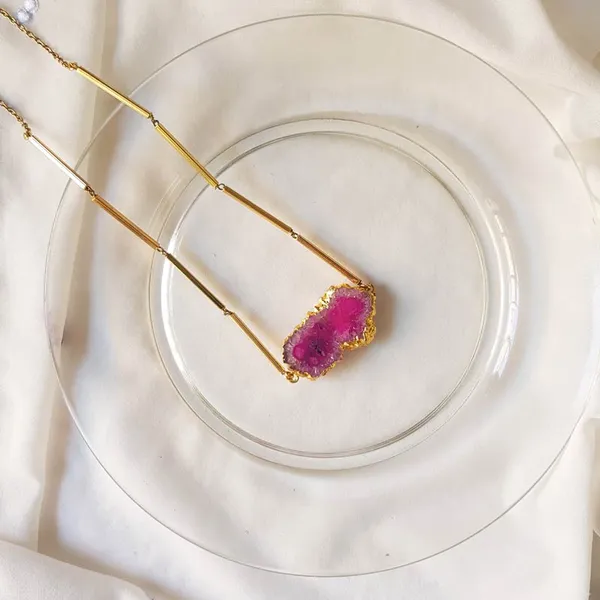 Stick_Along_Necklace_Pink