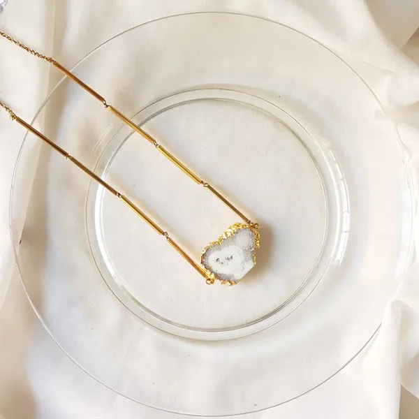 Stick_Along_Necklace_White