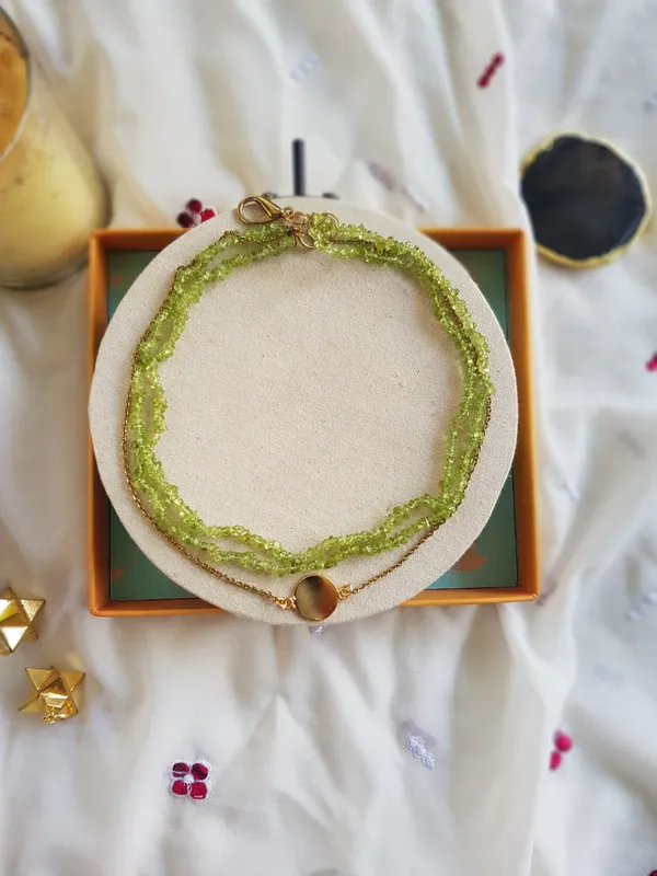 Minimal_Style_Coin_Layer_Neckpieces_Light_Green