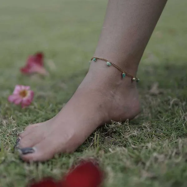 Black_Beauty_Anklet_Pastel_Green