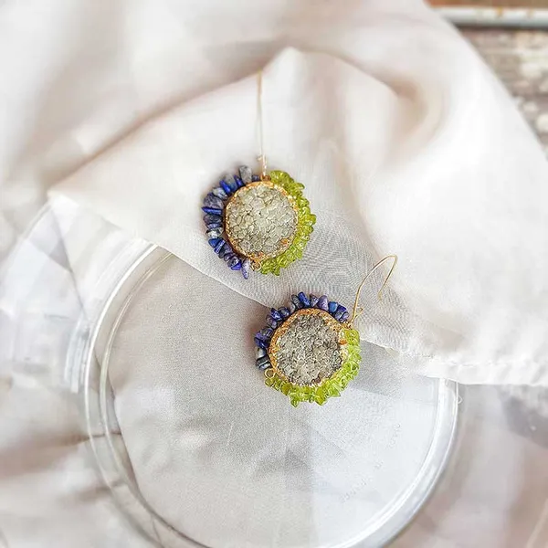 Blue_Ombre_Stones_Dangle_Earrings_Blue_And_Green
