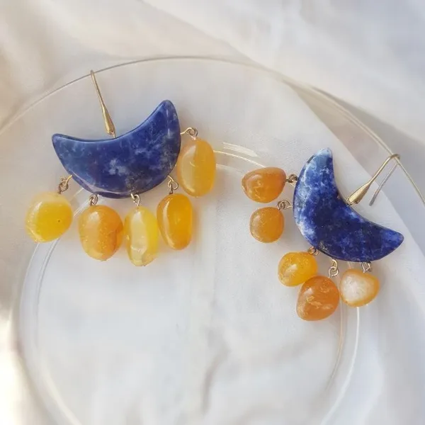 Chandelier_Si_Ruchi_Earrings_Amethyst_With_Pearls_Danglers_Blue