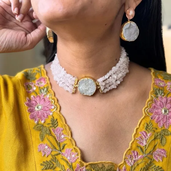 Mystic_Green_Radiance_Choker_Set_Pink