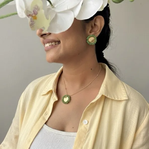 Minimal_White_Coin_Set_Light_Green