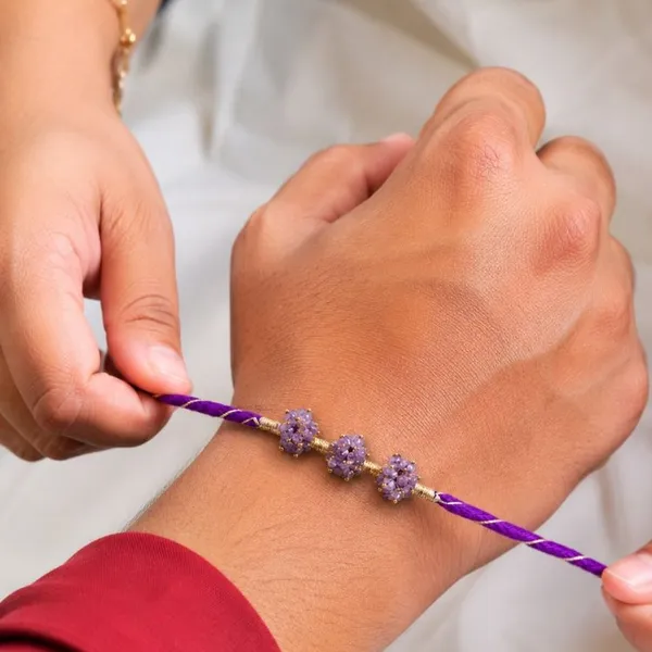 Flower_Bunch_Stones_Handmade_Rakhi_(Set_Of_2)