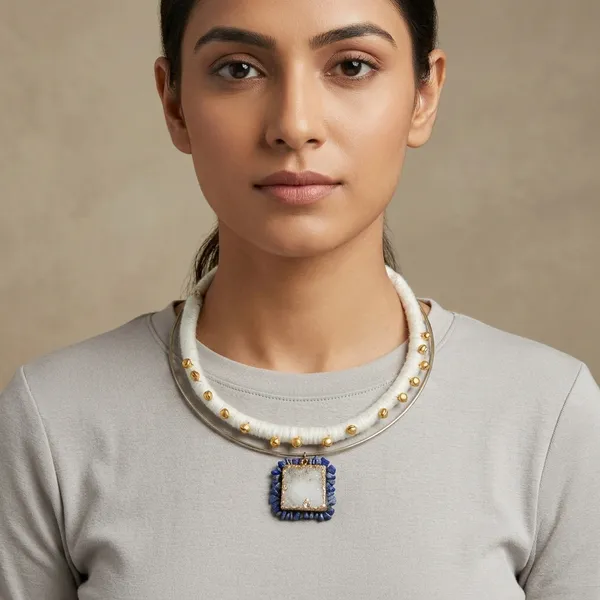 Earthy_Hasli_With_Ocean_Blue_Stones_Edging_Hansli