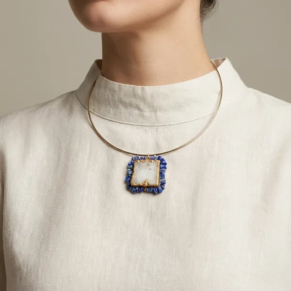 Earthy_Hasli_With_Ocean_Blue_Stones_Hansli