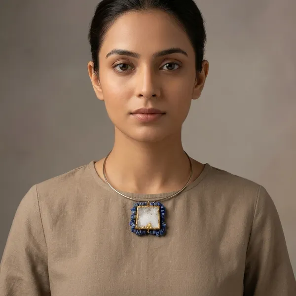 Earthy_Hasli_With_Ocean_Blue_Stones_Hansli