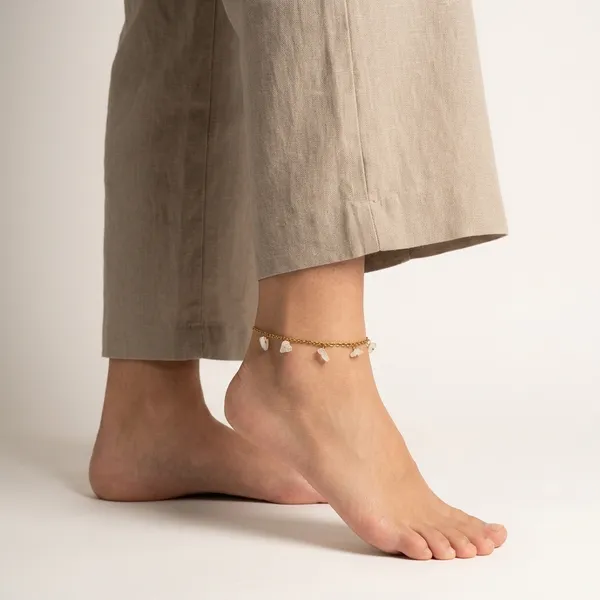Black_Beauty_Anklet_White