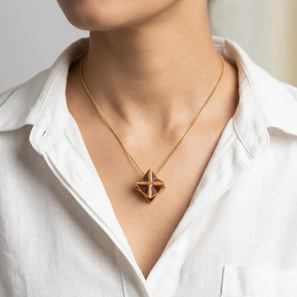 Bright_Brown_Star_Simple_Necklace