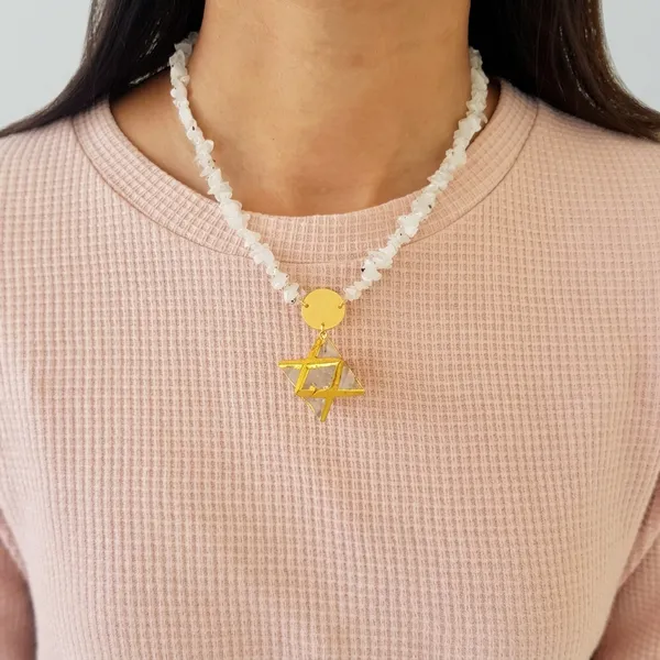 Snowy_Garland_Necklace