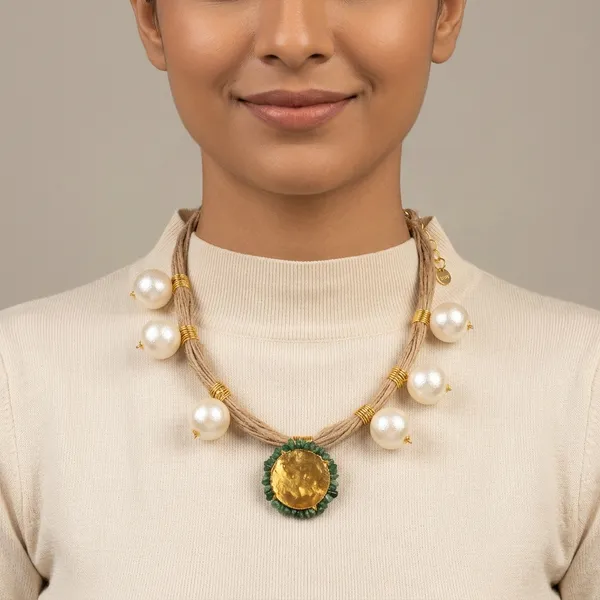 Love_In_Between_Pearl_Necklace_Green
