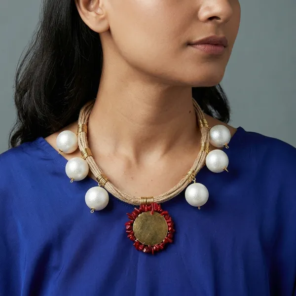 Love_In_Between_Pearl_Necklace_Red