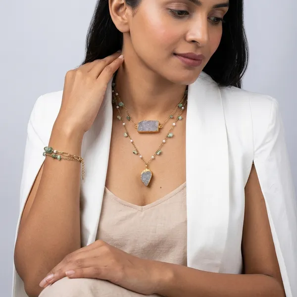 Jasmine_White_Green_Stones_Necklace