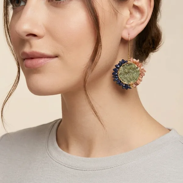 Black_Ombre_Stones_Dangle_Earrings_Black