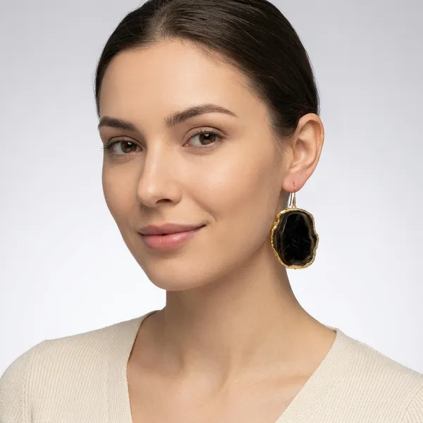 Pink_Aurate_Earrings_Black