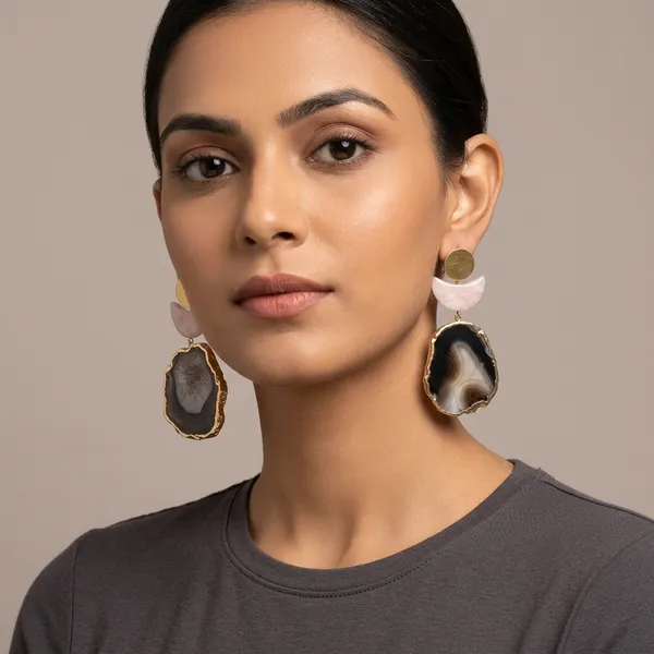 Black_Stone_Chandelier_Dangle_Earrings