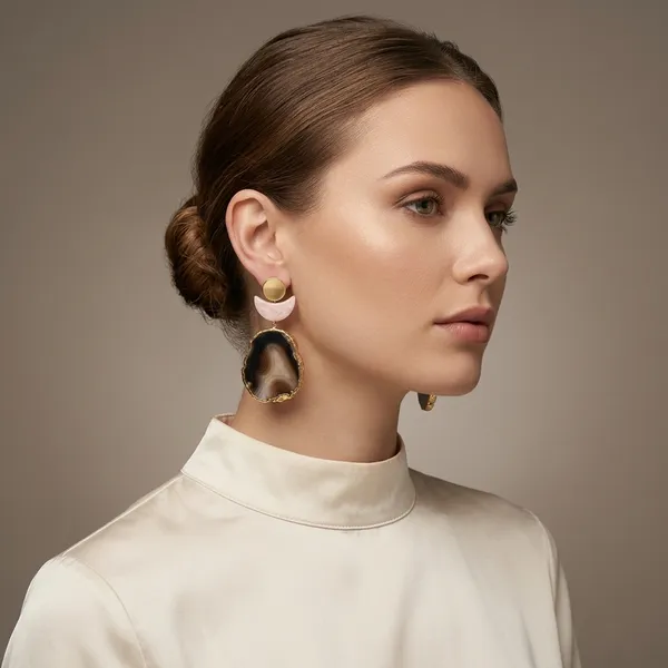 Black_Stone_Chandelier_Dangle_Earrings