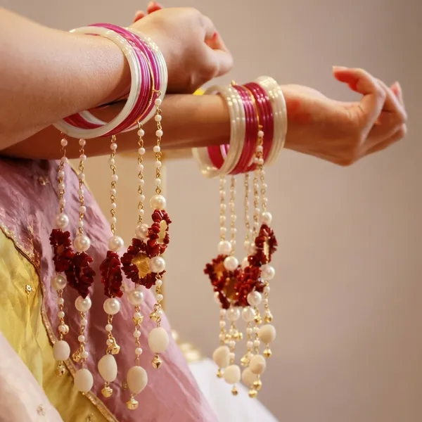 Classic_Indian_Bridal_Kaleera_With_Danglers_White