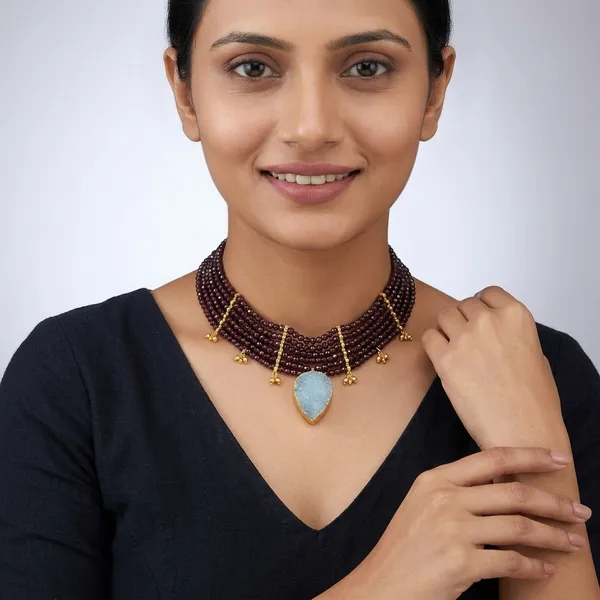 Majestic_Rose_Quartz_Black_Statement_Necklace_Garnet