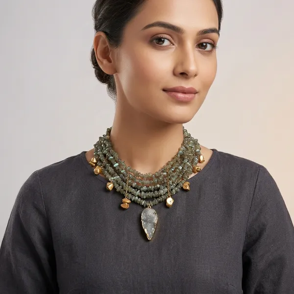 Majestic_Grey_Multicolor_Statement_Necklace_Labradorite_Grey