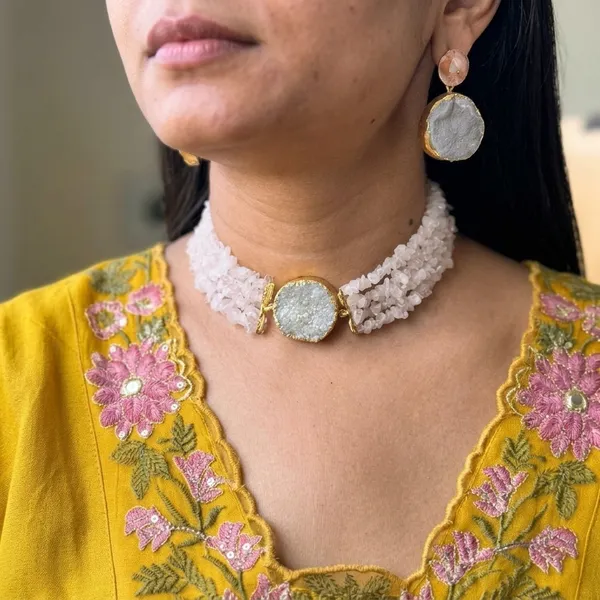Mystic_Green_Radiance_Choker_Set_Pink