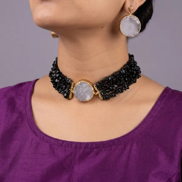 Amethyst_Lilac_Dust_Choker_Set_Black