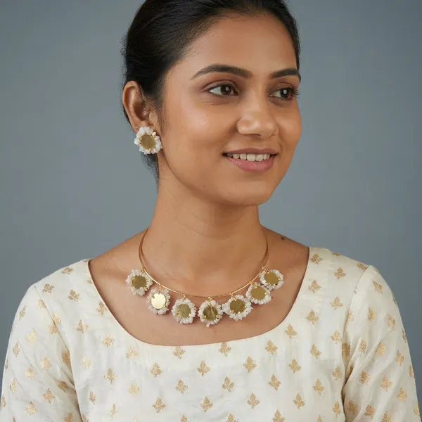 Fusion_Raag_Coins_Hasli_Set_White