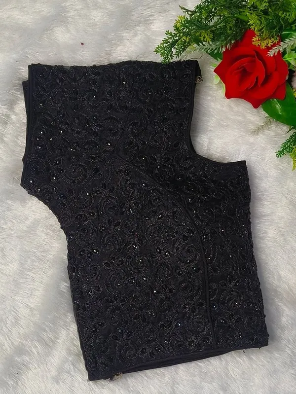 Black_Silk_Sequin_Mirror_Work_Blouse_For_Women