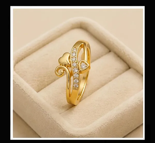 Gold_Alloy_Crystal_Heart_Swirl_Ring_For_Women